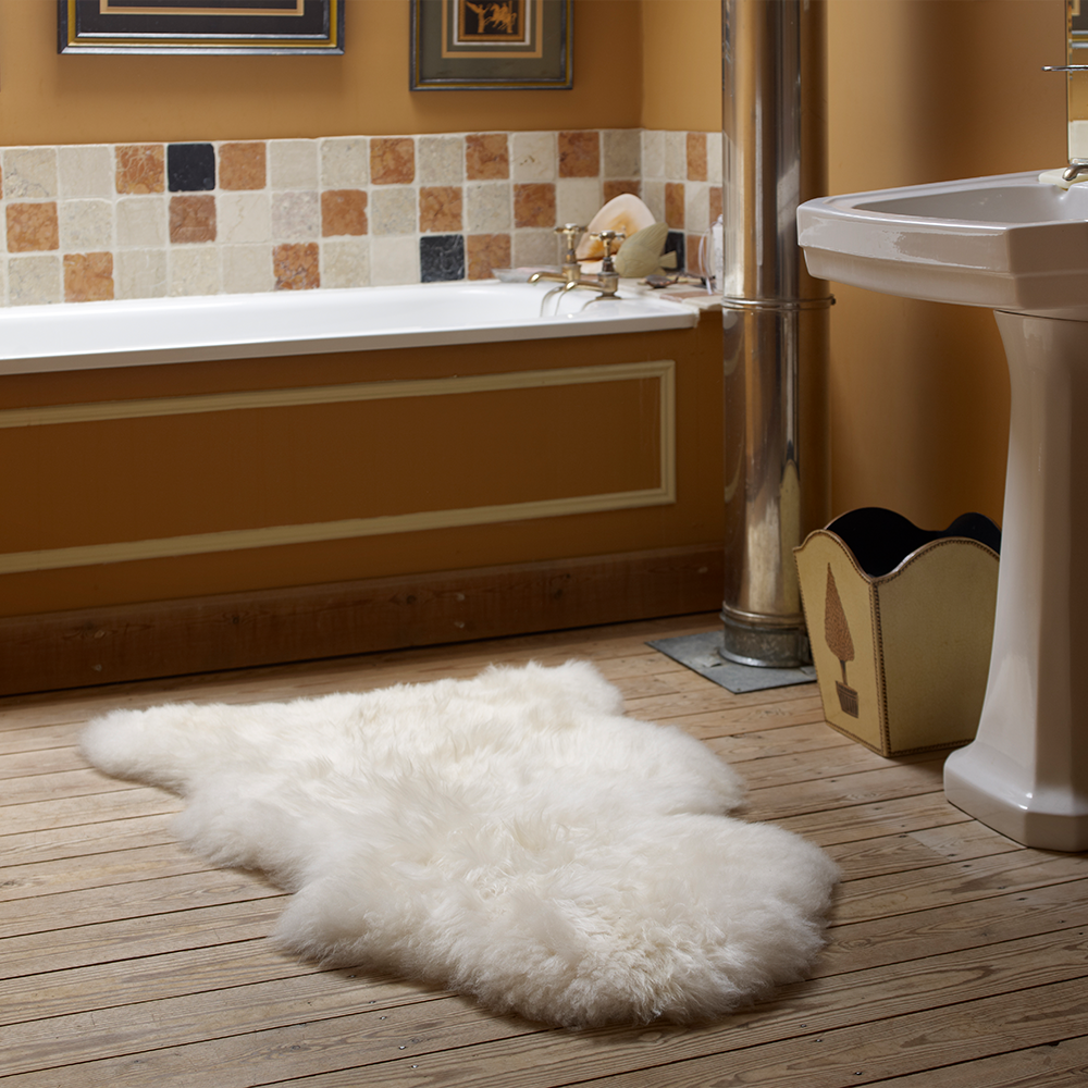 Natural West Country Cream Sheepskin Rug